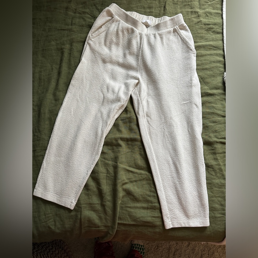 Cream Capri Bottoms